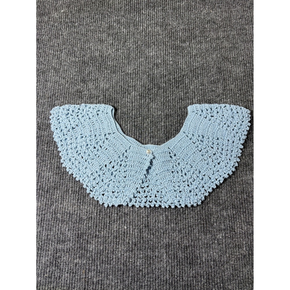 Vintage Handmade Crochet Detachable Collar Light Blue Faux Pearl Button Lace Bib